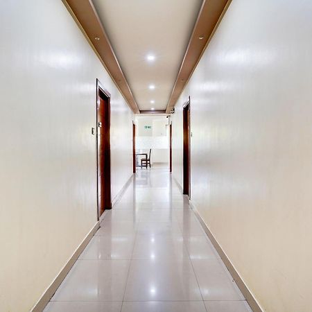 Super Townhouse Mg Road Near Commercial Street Bangalore Exteriör bild